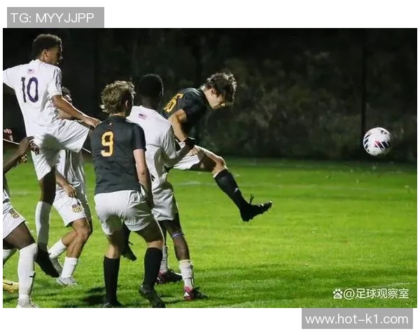 足球一百分嘉宾带你深入解析赛场背后的故事与精彩瞬间 足球一百分嘉宾带你深入解析赛场背后的故事与精彩瞬间